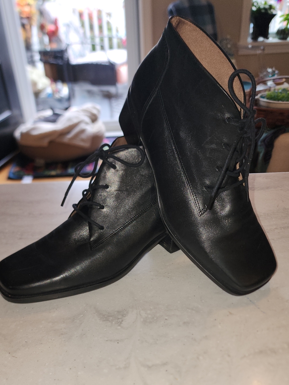 Easy Spirit Black  Ankle Booties with Lace-Up Front W Size 8.5